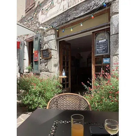 度假居 La Patouille Comfortable *